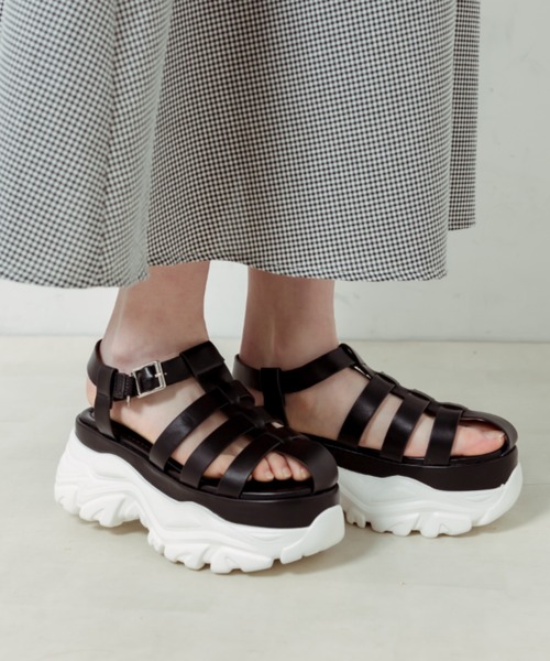 OLIVE des OLIVE（オリーブデオリーブ）の「スニーカー底グルカサンダル（サンダル・レディース・アイボリー/ブラック・SMALL/MEDIUM/LARGE）」の6枚目の写真