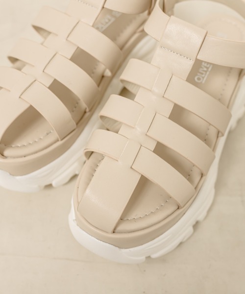 OLIVE des OLIVE（オリーブデオリーブ）の「スニーカー底グルカサンダル（サンダル・レディース・アイボリー/ブラック・SMALL/MEDIUM/LARGE）」の14枚目の写真