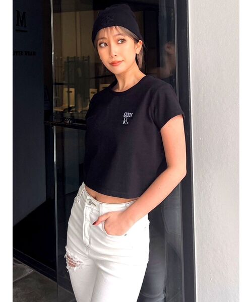 GYDA(ジェイダ)の「POSE HEELワッペンショートTシャツ(Tシャツ/カットソー・レディース・グリーン/ブラック/オフホワイト・FREE)」の17枚目の写真