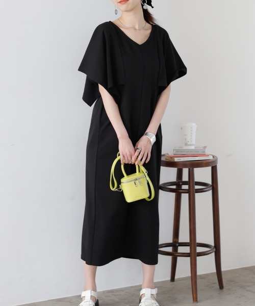 スメラルダ　ケープスリーブサックワンピース　タグ付き　未使用品　定価20900円 スメラルダ ケープスリーブサックワンピース タグ付き 未使用品