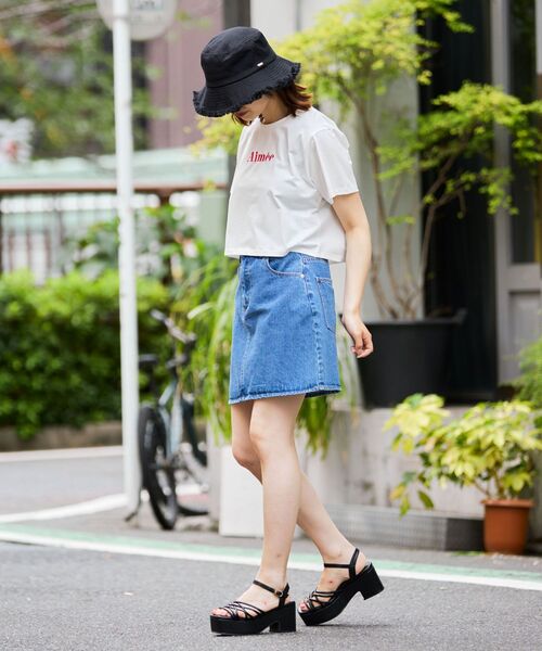 MAJESTIC LEGON（マジェスティックレゴン）の「クロップドロゴTee（Tシャツ/カットソー・レディース・オフホワイト/ピンク/ブラック/ブラック系その他/レッド系その他2・MEDIUM）」の14枚目の写真