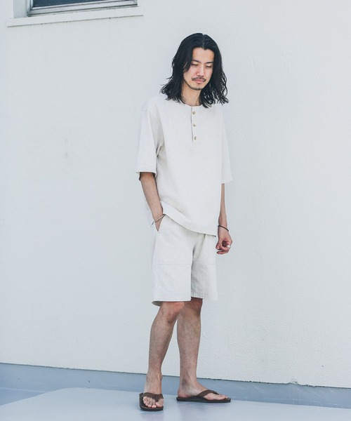 URBAN RESEARCH Sonny Label(アーバンリサーチサニーレーベル)の「コットンリネンスリーピングシャツ(Tシャツ/カットソー・メンズ・ナチュラル/ネイビー・MEDIUM/LARGE)」の6枚目の写真