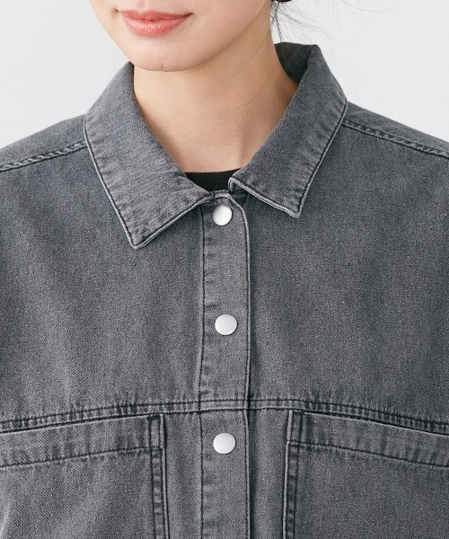 Le temps riche(ルタンリッシュ)の「ハーフスリーブデニムシャツ <Le temps riche>(シャツ/ブラウス・レディース・ブラック系その他/ブルー系その他・F)」の9枚目の写真