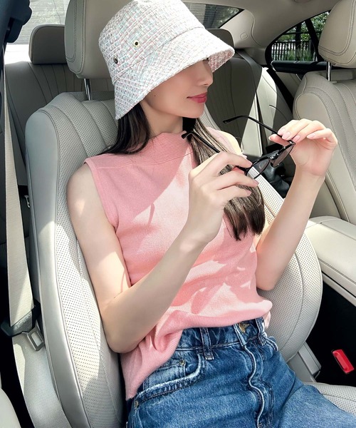 KOBE LETTUCE（コウベレタス）の「[ 岡部あゆみさんコラボ ] 選べる2タイプUVカットコットンレーヨンノースリーブニットトップス（ニット/セーター・レディース・ピンク/ベージュ系/グリーン系/ピンク系/グリーン/ブラック系/イエロー系/イエロー/ベージュ/ブラック/ホワイト系/オフホワイト・1/2）」の12枚目の写真