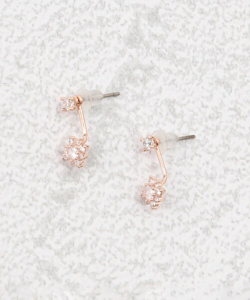 grove（グローブ）の「◆フラワーキュービックビジューピアス【2WAY】（ピアス（両耳用）・レディース・ピンクゴールド/シルバー/ゴールド・00）」の3枚目の写真