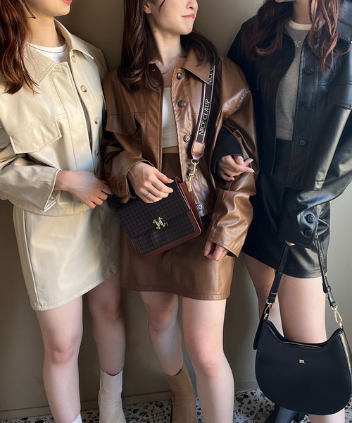 one after another NICE CLAUP(ワンアフターアナザーナイスクラップ)の「セットアップジャケットあり/フェイクレザー台形スカート(スカート・レディース・アイボリー/ブラック/キャメル・FREE)」の15枚目の写真