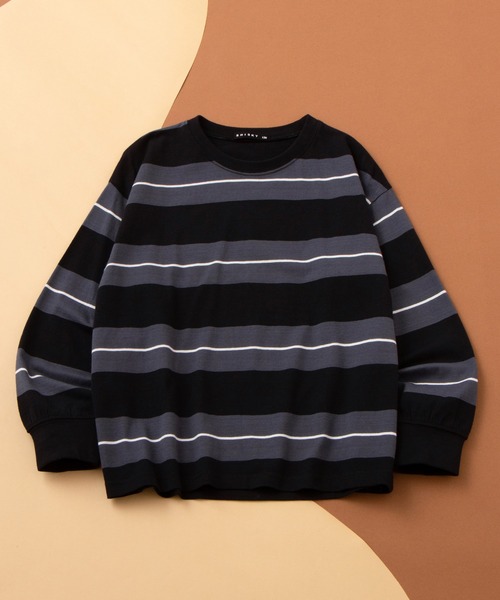 SHISKY（シスキー）の「SHISKY / シスキー ビッグシルエット ボーダー ロンT 長袖 キッズ（Tシャツ/カットソー・キッズ・ベージュ/ホワイト/ネイビー/ブラック/グリーン/チャコール/パープル系2/ブラック系2/ホワイト系2/グレー系2/ベージュ系2/グリーン系2・140/130/150/160/120/110）」の4枚目の写真