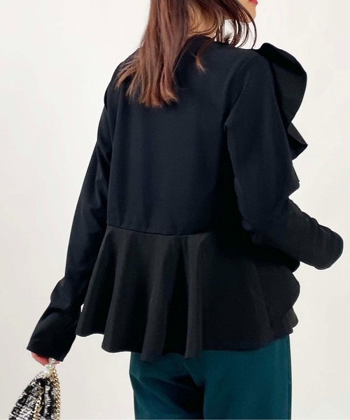 PICCIN(ピッチン)の「【WEB限定】アシメフリルペプラムプルオーバー(Tシャツ/カットソー・レディース・オフホワイト/ブラック・M/L)」の8枚目の写真
