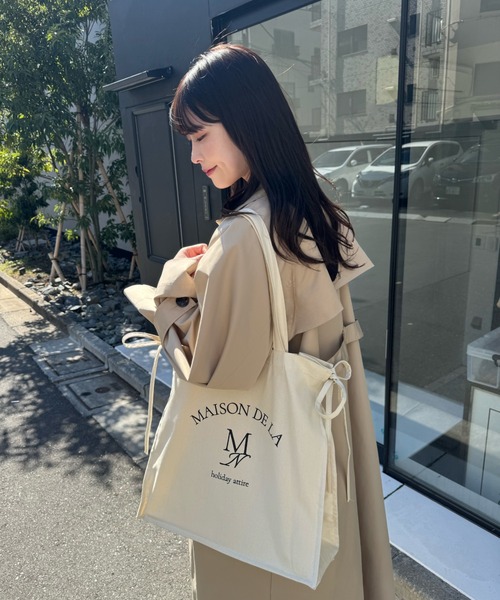 mellowneon(メロウネオン)の「A4カラーリボントートバッグ/キャンバストートバッグ/内ポケット有り/中敷き付き(トートバッグ・レディース・アイボリー/ブラック/ライトブルー/モカ/パープル/ミント/オレンジ/イエロー/レッド/ピンク・FREE)」の22枚目の写真