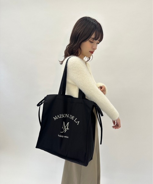 mellowneon(メロウネオン)の「A4カラーリボントートバッグ/キャンバストートバッグ/内ポケット有り/中敷き付き(トートバッグ・レディース・アイボリー/ブラック/ライトブルー/モカ/パープル/ミント/オレンジ/イエロー/レッド/ピンク・FREE)」の18枚目の写真