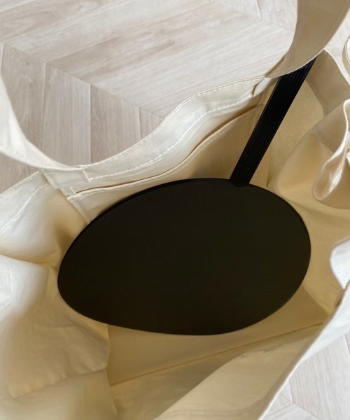 mellowneon(メロウネオン)の「A4カラーリボントートバッグ/キャンバストートバッグ/内ポケット有り/中敷き付き(トートバッグ・レディース・アイボリー/ブラック/ライトブルー/モカ/パープル/ミント/オレンジ/イエロー/レッド/ピンク・FREE)」の21枚目の写真