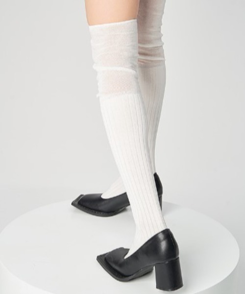 Vipoa（ヴィポア）の「リブオーバーニールーズソックス（ソックス/靴下・レディース・グレー/ホワイト/アイボリー/ブラック・FREE）」の10枚目の写真