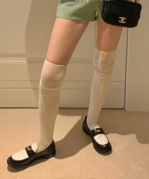 Vipoa（ヴィポア）の「リブオーバーニールーズソックス（ソックス/靴下・レディース・グレー/ホワイト/アイボリー/ブラック・FREE）」の16枚目の写真