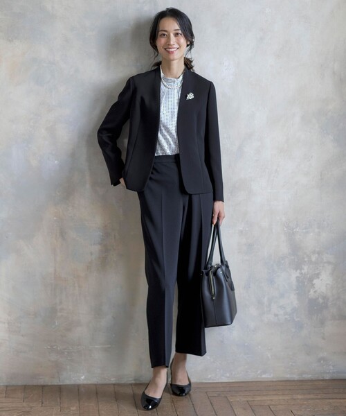 J.PRESS（ジェイプレス）の「幾何プリント ボウタイ カットソー（Tシャツ/カットソー・レディース・ふじ色系5/ネイビー系5・MEDIUM/LARGE）」の3枚目の写真