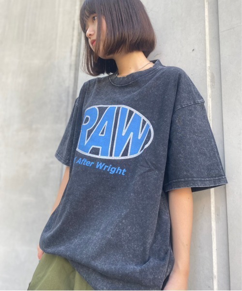 tolene(トレネ)の「RAW 染め加工Tee(Tシャツ/カットソー・メンズ・ブラウン/ブラック/グレー・LARGE/MEDIUM/X-LARGE)」の4枚目の写真