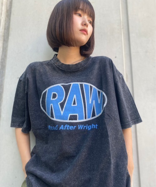 tolene(トレネ)の「RAW 染め加工Tee(Tシャツ/カットソー・メンズ・ブラウン/ブラック/グレー・LARGE/MEDIUM/X-LARGE)」の5枚目の写真