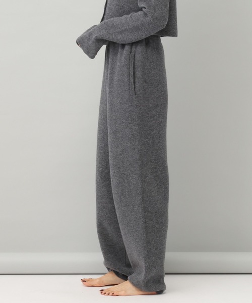 e/rm（イーアールエム）の「【e/rm】カシミヤニットパンツ（その他パンツ・レディース・ネイビー/チャコールグレー/ライトグレー/アイボリー/ブラック・FREE）」の9枚目の写真