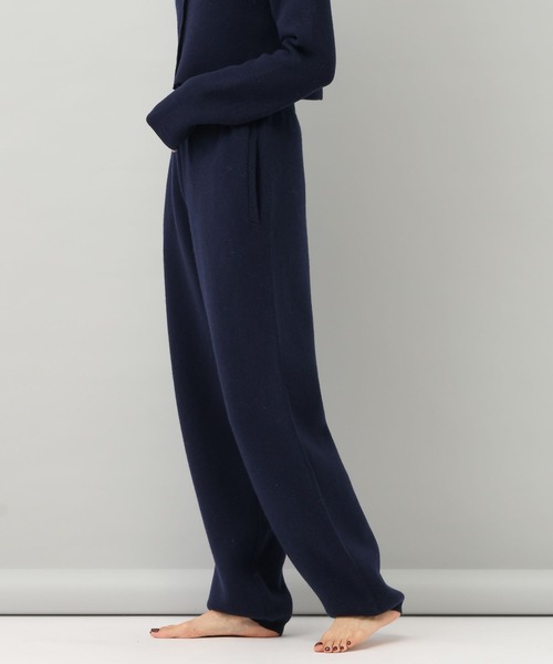 e/rm（イーアールエム）の「【e/rm】カシミヤニットパンツ（その他パンツ・レディース・ネイビー/チャコールグレー/ライトグレー/アイボリー/ブラック・FREE）」の13枚目の写真