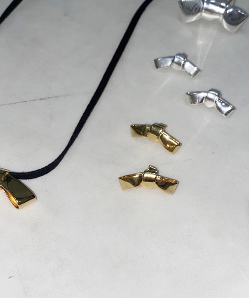 EDIT. FOR LULU（エディットフォールル）の「【ANNIKA INEZ/アニカイネズ】Petite Cravat ピアス（ピアス（両耳用）・レディース・ゴールド・FREE）」の3枚目の写真