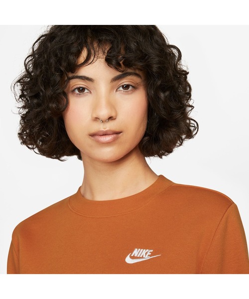 NIKE（ナイキ）の「ナイキ NIKE ナイキ  NSW クラブ STD フリース L/S クルー（スウェット・レディース・サンドグレー/オレンジ/ブラック/ダークグレー/ペールイエロー・L/XL/S/M）」の10枚目の写真