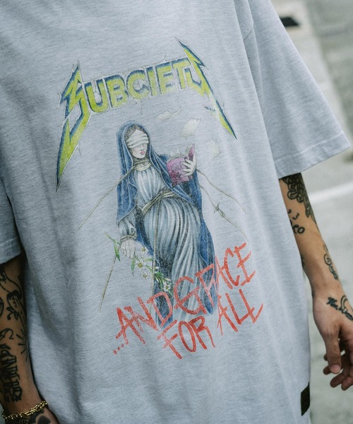 Subciety（サブサエティ）の「GRACE TEE（Tシャツ/カットソー・メンズ・ブラック/アッシュ/ホワイト/サンドベージュ・SMALL/MEDIUM/LARGE/X-LARGE/XX-LARGE）」の7枚目の写真