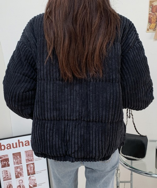 ABITOKYO（アビトーキョー）の「スタンドカラーコーデュロイ中綿ブルゾン（その他アウター・レディース・ブラウン/ホワイト/ブラック・FREE）」の4枚目の写真