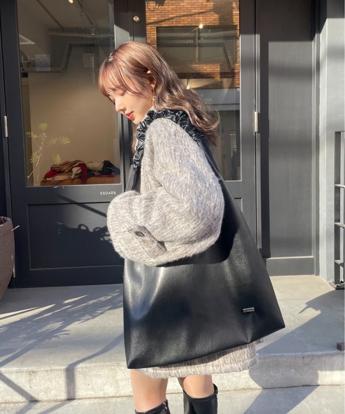 mellowneon(メロウネオン)の「ハンドルギャザーA4合皮トートバッグ(トートバッグ・レディース・ブラック/ベージュ/アイボリー・FREE)」の21枚目の写真