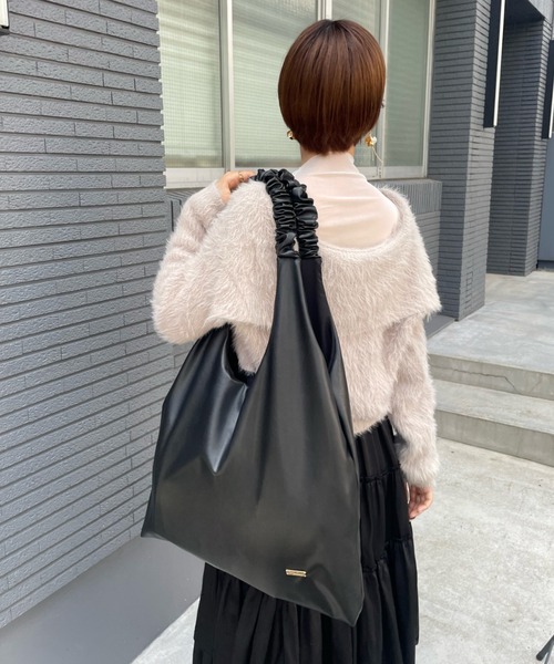 mellowneon(メロウネオン)の「ハンドルギャザーA4合皮トートバッグ(トートバッグ・レディース・ブラック/ベージュ/アイボリー・FREE)」の17枚目の写真