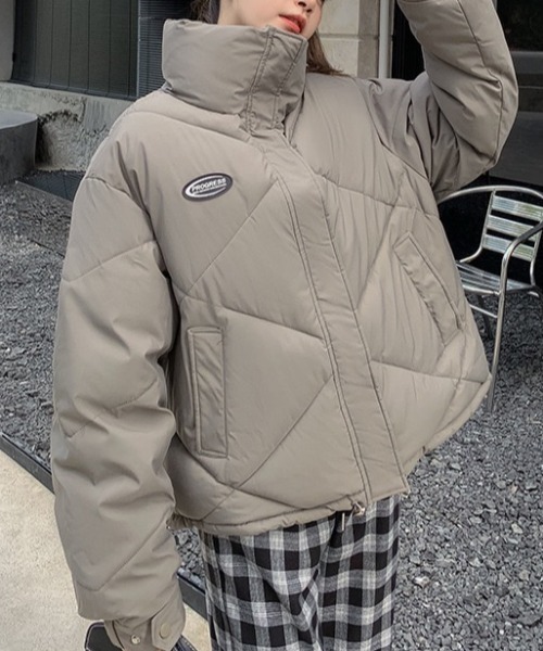 wears（ウェアーズ）の「ワンポイントオーバーサイズ中綿ブルゾン（ブルゾン・レディース・グレイッシュベージュ/ブラック/アイボリー・FREE）」の3枚目の写真