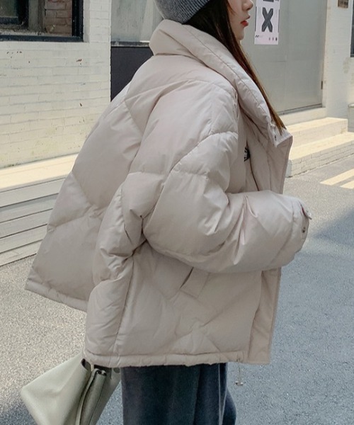 wears（ウェアーズ）の「ワンポイントオーバーサイズ中綿ブルゾン（ブルゾン・レディース・グレイッシュベージュ/ブラック/アイボリー・FREE）」の5枚目の写真