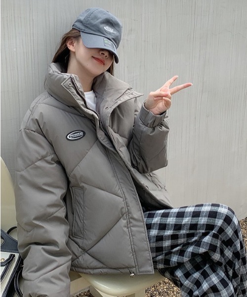 wears（ウェアーズ）の「ワンポイントオーバーサイズ中綿ブルゾン（ブルゾン・レディース・グレイッシュベージュ/ブラック/アイボリー・FREE）」の12枚目の写真