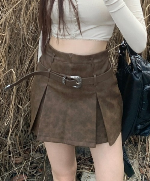 Vipoa（ヴィポア）の「ヴィンテージフェイクレザーボックスプリーツスカート（スカート・レディース・ブラウン/グレー系その他・LARGE/MEDIUM）」の6枚目の写真