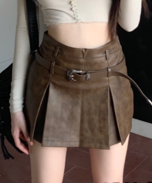 Vipoa（ヴィポア）の「ヴィンテージフェイクレザーボックスプリーツスカート（スカート・レディース・ブラウン/グレー系その他・LARGE/MEDIUM）」の13枚目の写真