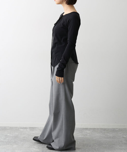 SLOBE IENA(スローブイエナ)の「ネックリボン2WAY ロンTEE(Tシャツ/カットソー・レディース・ブラック/ベージュ・FREE)」の6枚目の写真