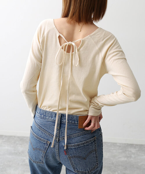 SLOBE IENA(スローブイエナ)の「ネックリボン2WAY ロンTEE(Tシャツ/カットソー・レディース・ブラック/ベージュ・FREE)」の12枚目の写真