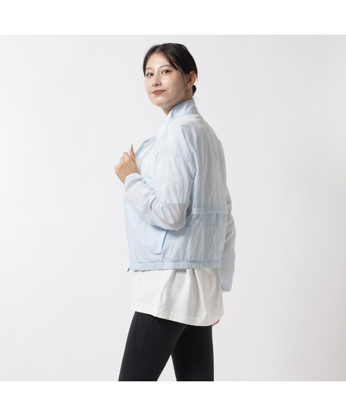 Reebok(リーボック)の「ランニング ウーブン ジャケット / Running Woven Jacket(ナイロンジャケット・レディース・ライトブルー・LARGE/MEDIUM/XX-LARGE/X-LARGE/X-SMALL/SMALL)」の2枚目の写真
