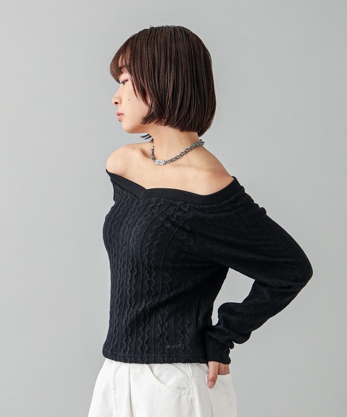 X-girl（エックスガール）の「2WAY SHOULDER TOP（Tシャツ/カットソー・レディース・ホワイト/ブラック・M/S）」の18枚目の写真