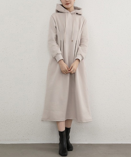 Doux Belle(ドゥーベル)の「ウエストマークパーカーワンピース(ワンピース・レディース・ベージュ/ブラック/ブラウン系その他/グレー/ブルー/アイボリー・MEDIUM)」の21枚目の写真