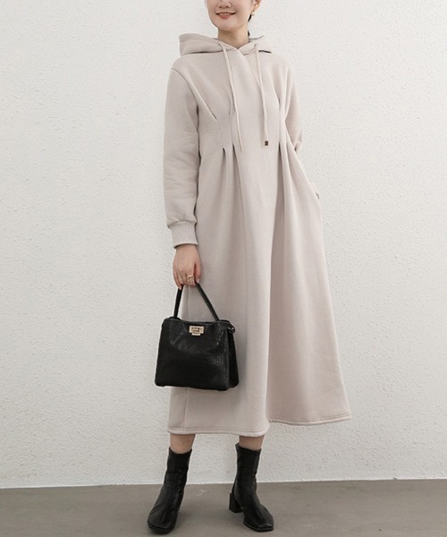 Doux Belle(ドゥーベル)の「ウエストマークパーカーワンピース(ワンピース・レディース・ベージュ/ブラック/ブラウン系その他/グレー/ブルー/アイボリー・MEDIUM)」の8枚目の写真
