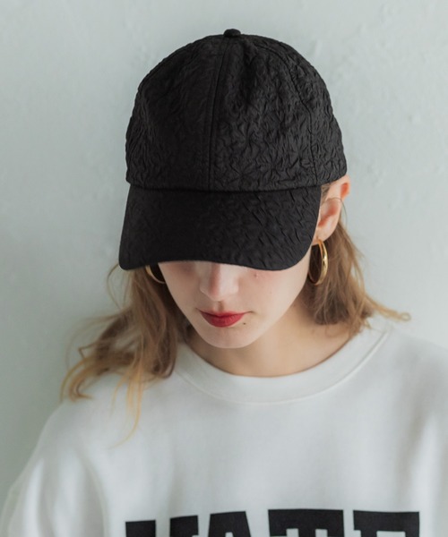 coca(coca)(コカ)の「上品エンボスキャップ(キャップ・レディース・ブラック・ONE SIZE)」の6枚目の写真