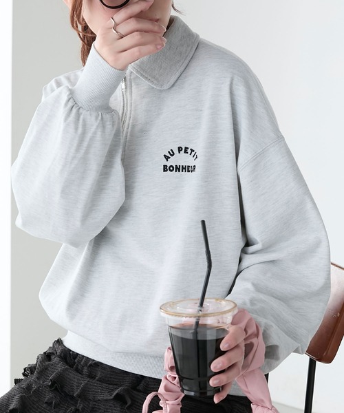 BONLECILL(ボンルシール)の「ハーフジップロゴ刺繍丸襟プルオーバー(Tシャツ/カットソー・レディース・ブルー/レッド/オートミール/チャコールグレー・FREE)」の1枚目の写真