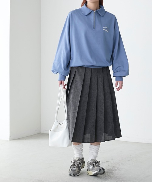 BONLECILL(ボンルシール)の「ハーフジップロゴ刺繍丸襟プルオーバー(Tシャツ/カットソー・レディース・ブルー/レッド/オートミール/チャコールグレー・FREE)」の7枚目の写真