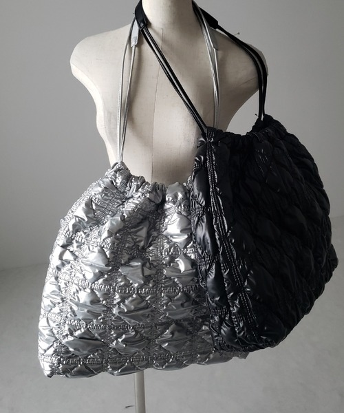 me+em select(ミームセレクト)の「※※【 2color 】メタリックキルティング巾着ショルダーバッグ(ショルダーバッグ・レディース・シルバー/ブラック・FREE)」の18枚目の写真