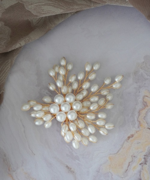 Port（ポート）の「デザイン パール & ビジュー ブローチ（ブローチ/コサージュ・レディース・A/B/C/D/E/F/G・FREE）」の6枚目の写真