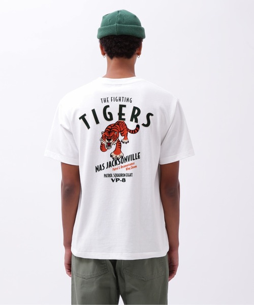 FLOCKY PRINT T-SHIRT VP-8 / フロッキープリント Tシャツ VP-8 / AVIREX / アヴィレックス（Tシャツ/カットソー）｜AVIREX（アヴィレックス）