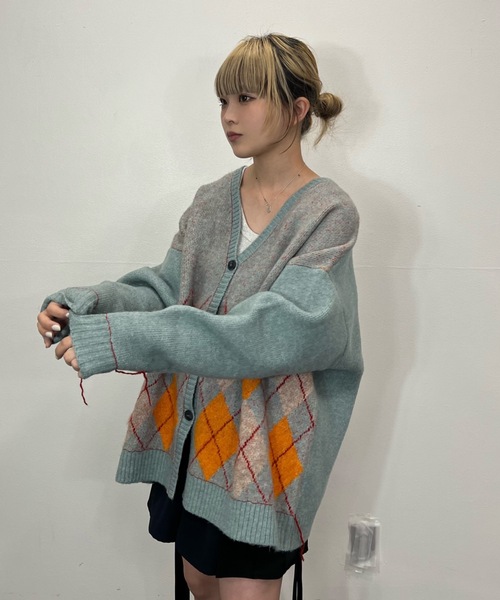 shesame(シーセム)の「アーガイルニットカーディガン(カーディガン/ボレロ・レディース・サックスブルー/ブラウン・MEDIUM/LARGE)」の6枚目の写真