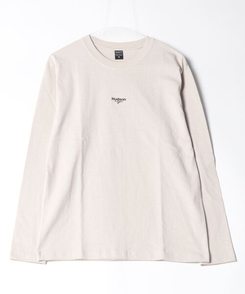 TRAP/U (トラップユー)の「コットン天竺 / ミニロゴ刺繍 クルーネック ロンTee(長袖)(Tシャツ/カットソー・メンズ・ブラック/ライトベージュ/ホワイト・M/L)」の1枚目の写真