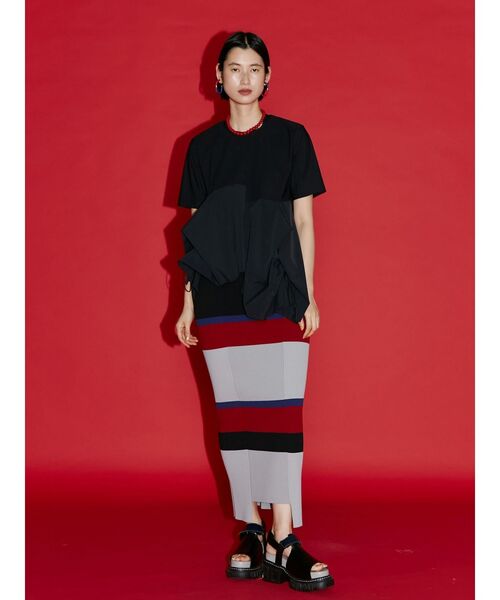 UN3D.(アンスリード)の「マルチボーダーニットスカート(スカート・レディース・ブラック/グレー・38/36)」の6枚目の写真