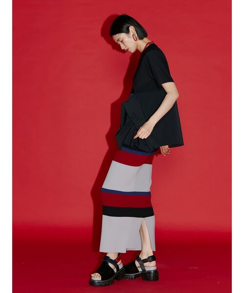 UN3D.(アンスリード)の「マルチボーダーニットスカート(スカート・レディース・ブラック/グレー・38/36)」の7枚目の写真