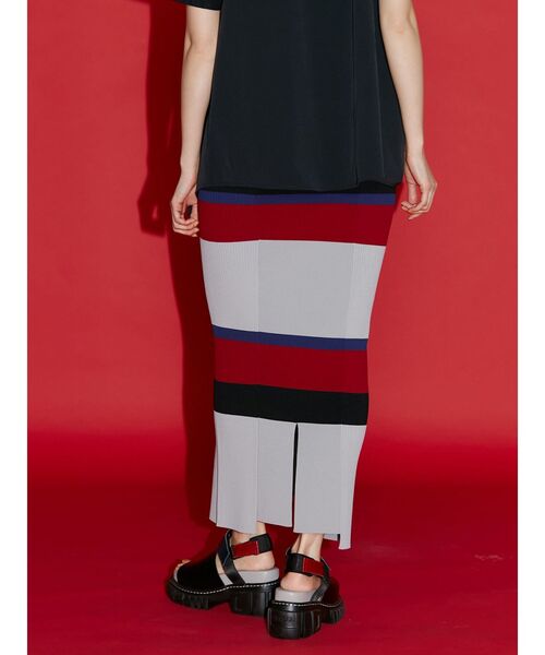 UN3D.(アンスリード)の「マルチボーダーニットスカート(スカート・レディース・ブラック/グレー・38/36)」の14枚目の写真